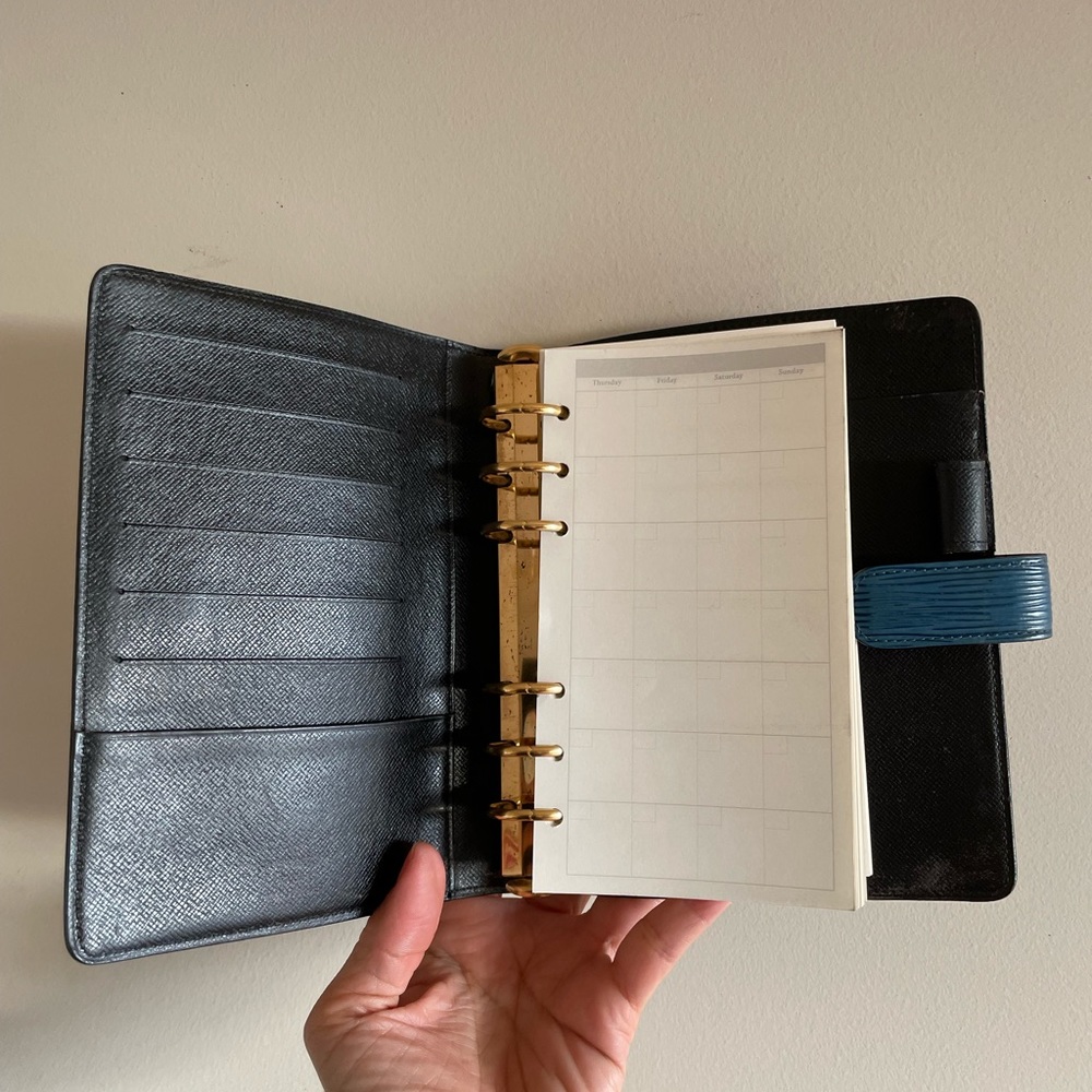 Authentic Louis Vuitton Agenda MM blue Epi - Picture 10 of 15